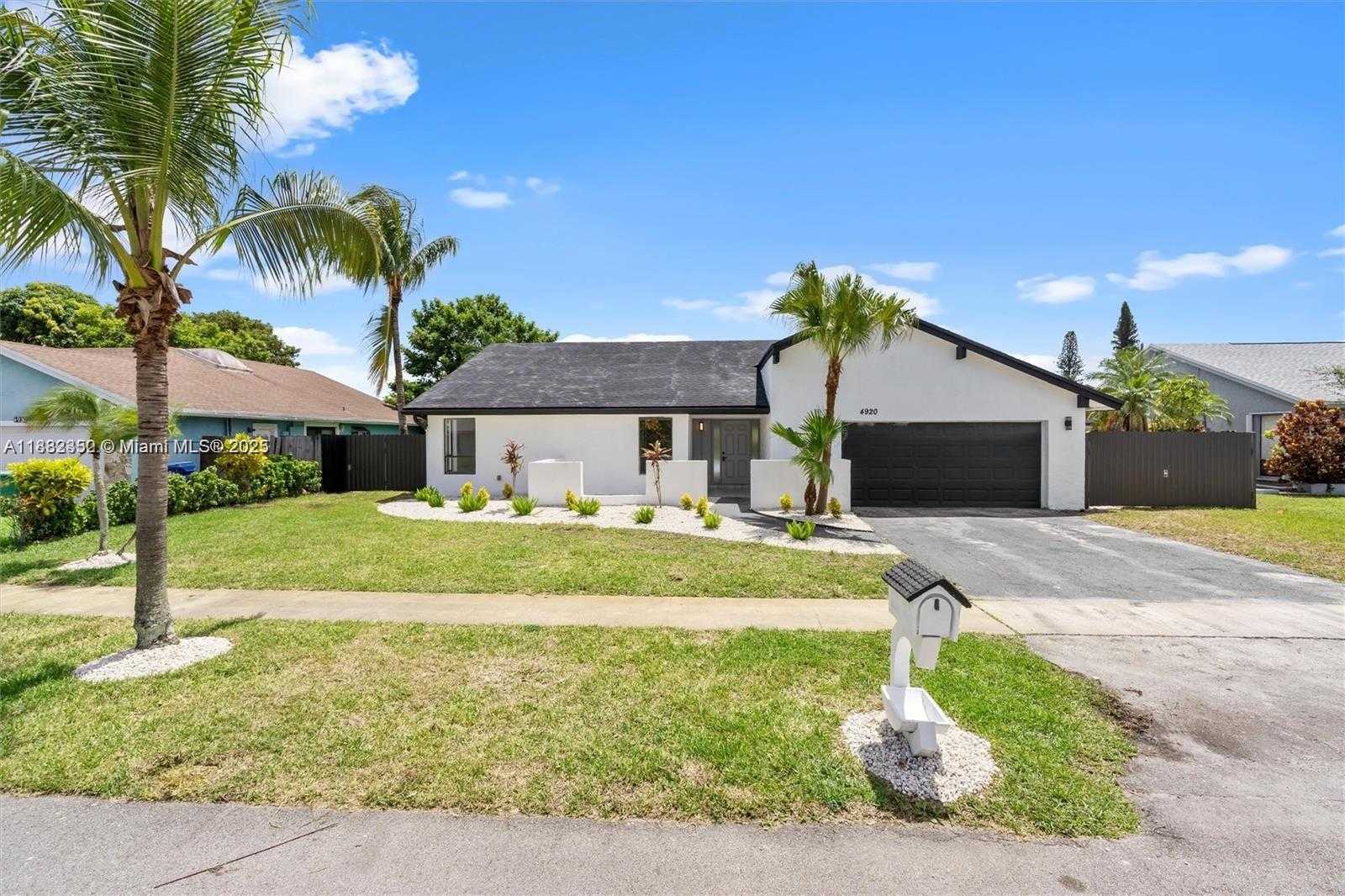 Small Image of 4920 NORTH WEST 83RD TER, Lauderhill Number 2
