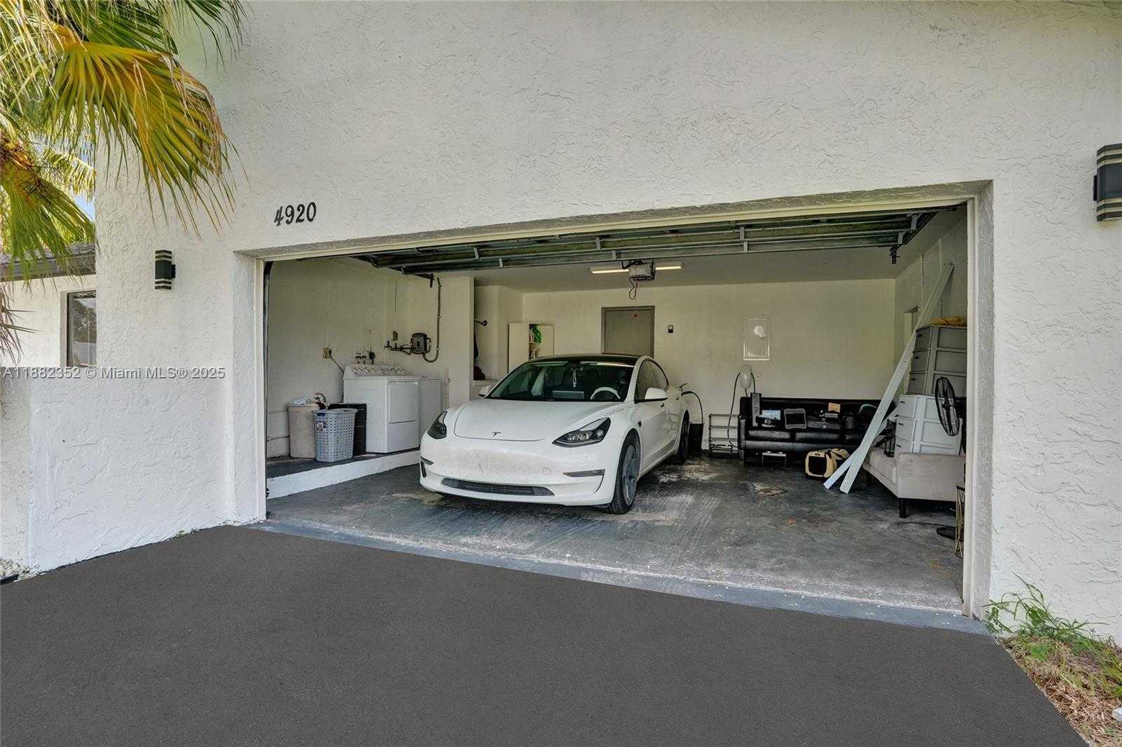 Small Image of 4920 NORTH WEST 83RD TER, Lauderhill Number 22