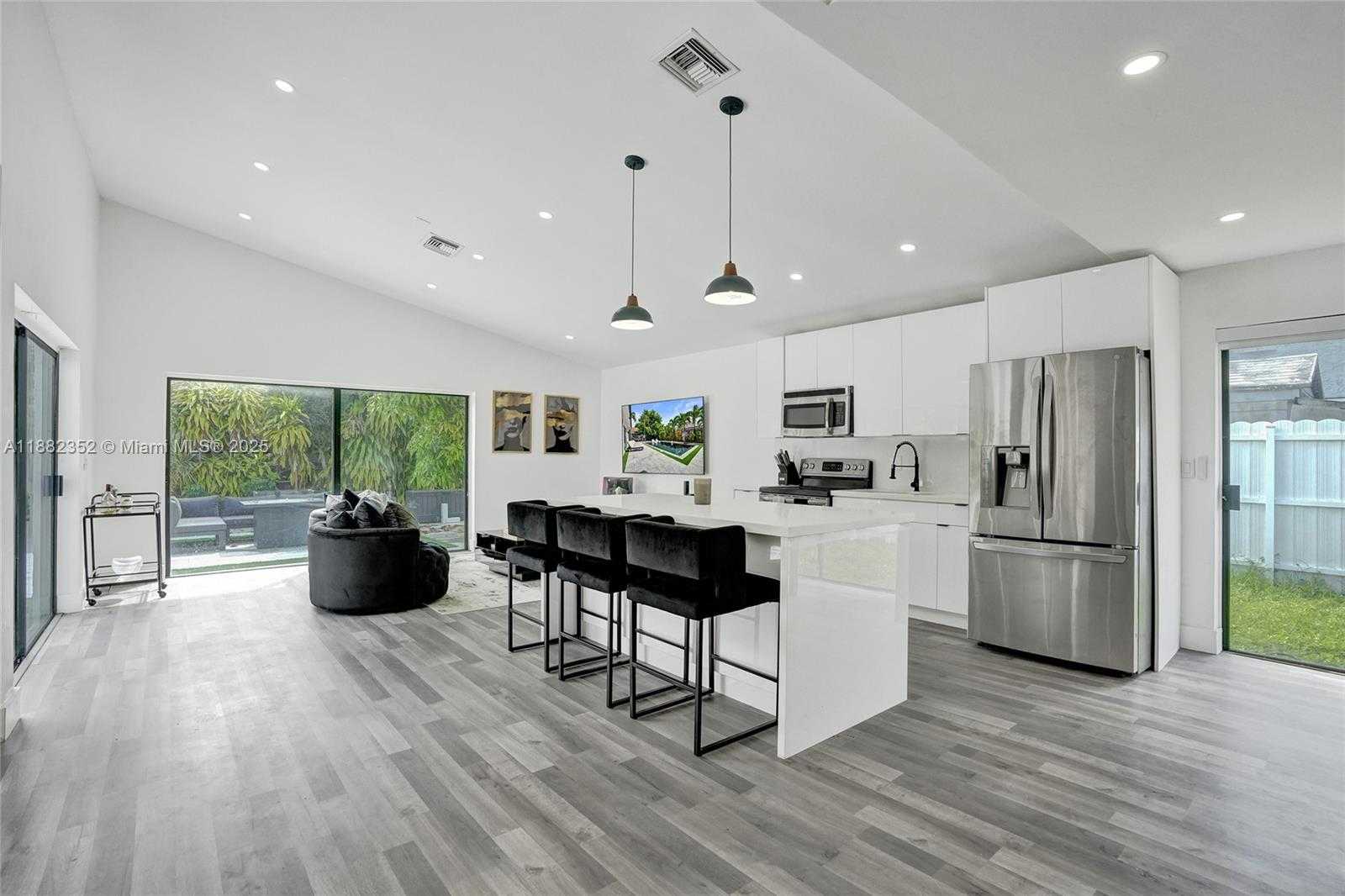 Small Image of 4920 NORTH WEST 83RD TER, Lauderhill Number 6