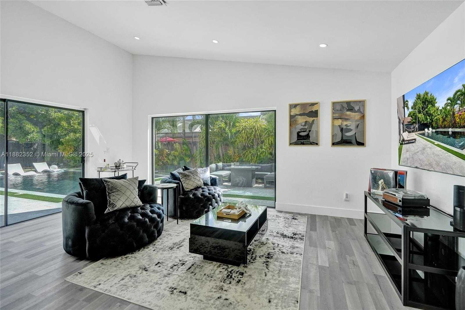 Small Image of 4920 NORTH WEST 83RD TER, Lauderhill Number 8
