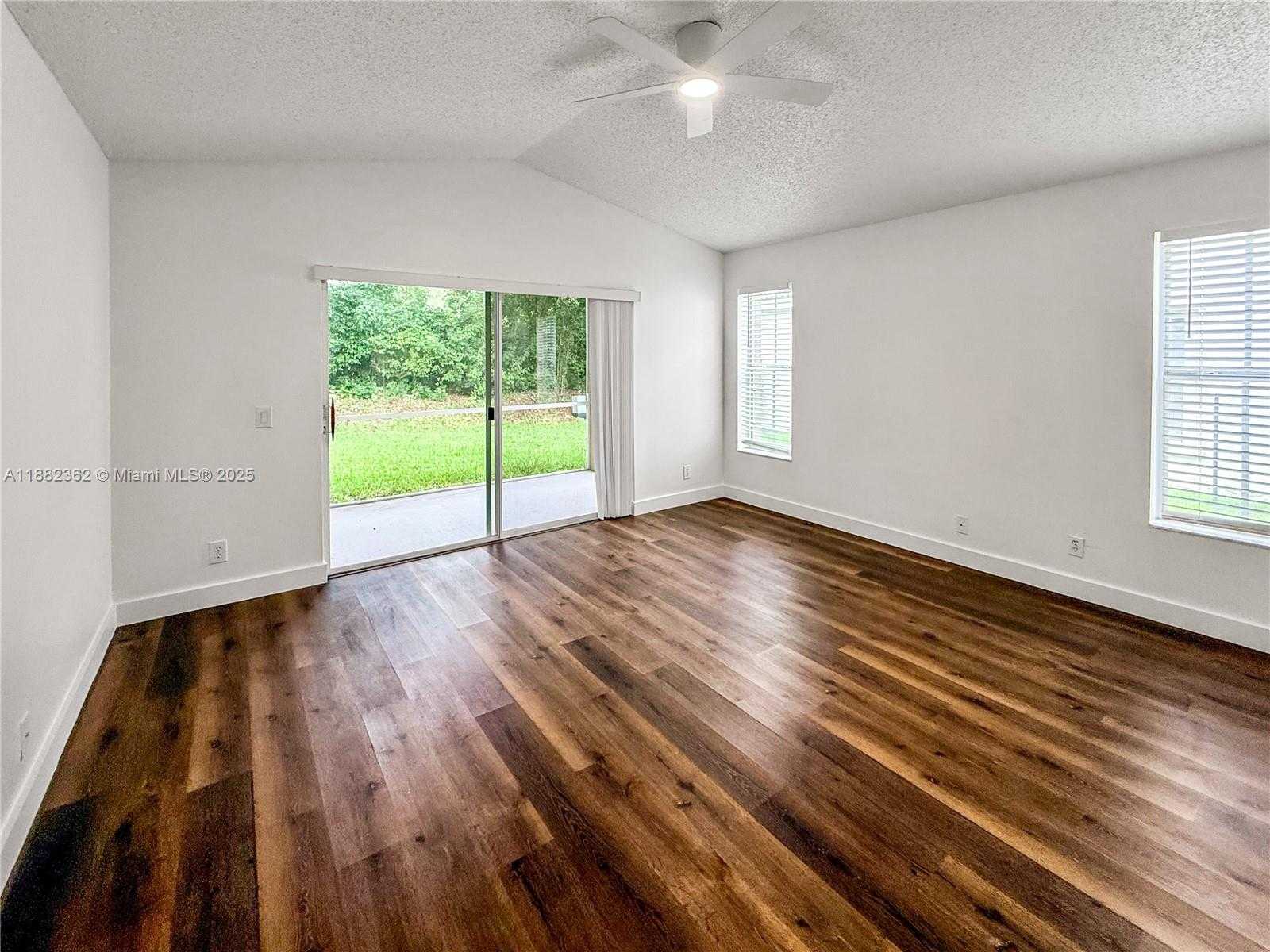 Small Image of 611 CARRINGTON LN, Weston Number 15