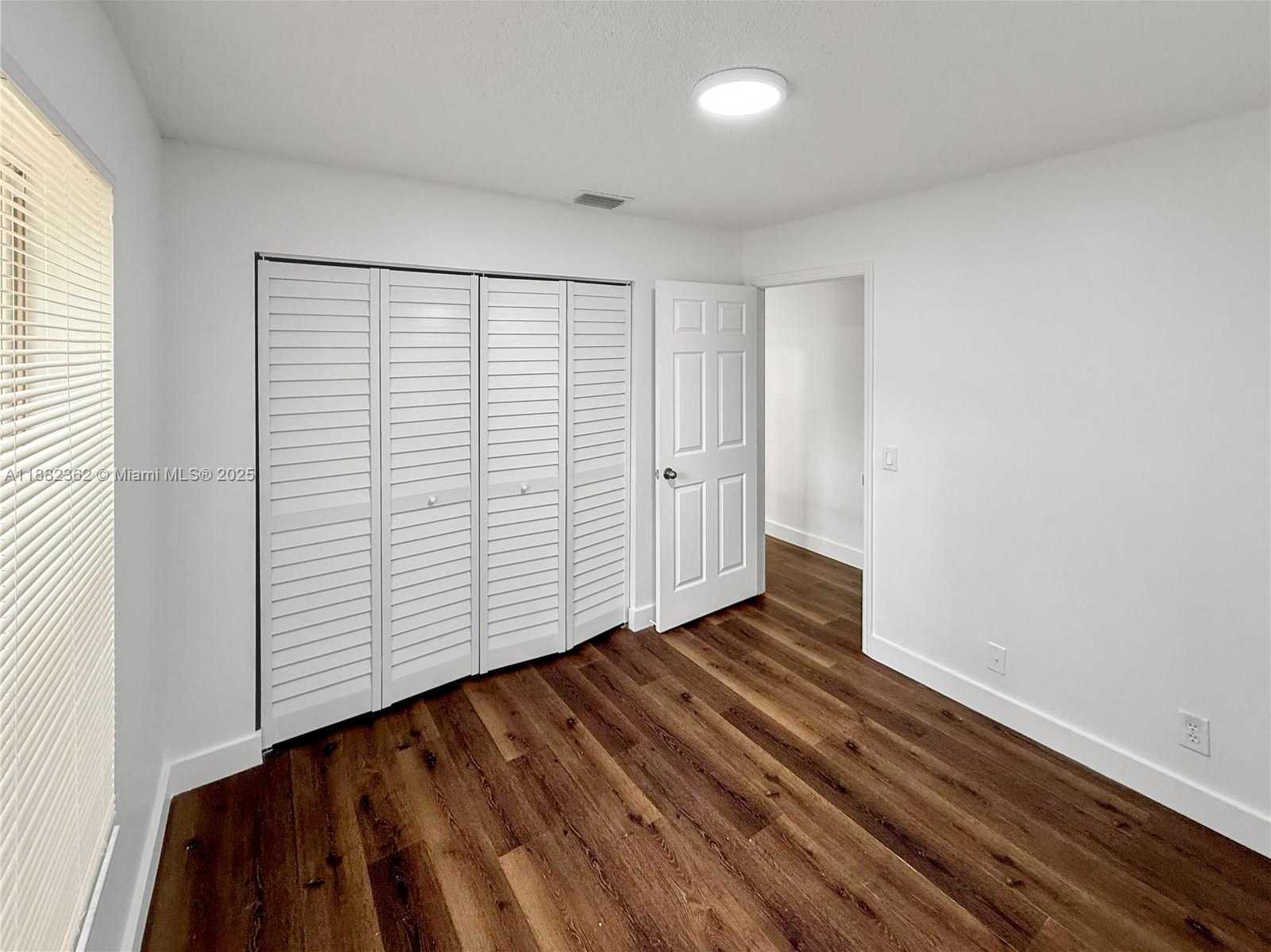 Small Image of 611 CARRINGTON LN, Weston Number 22