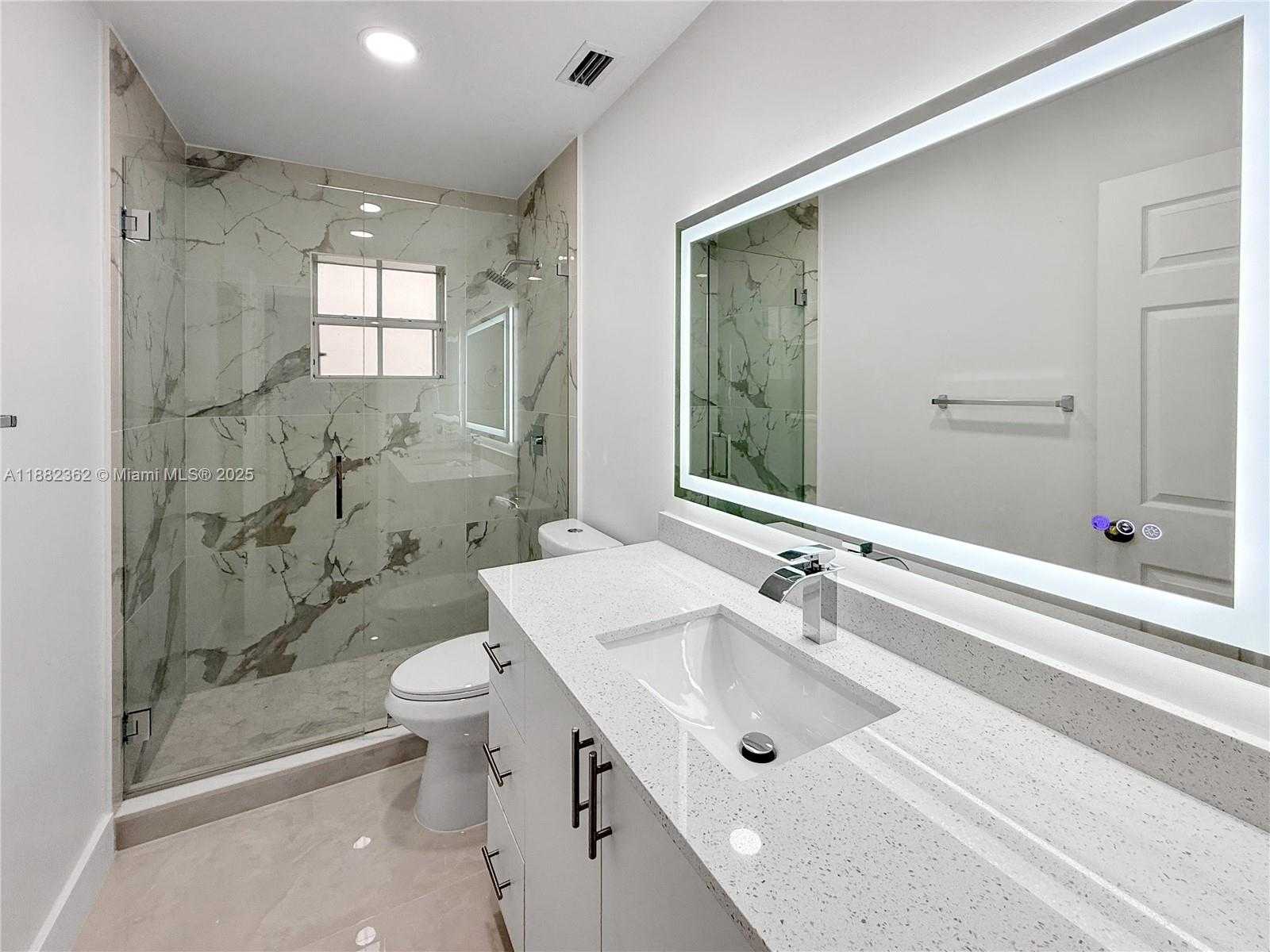 Small Image of 611 CARRINGTON LN, Weston Number 24