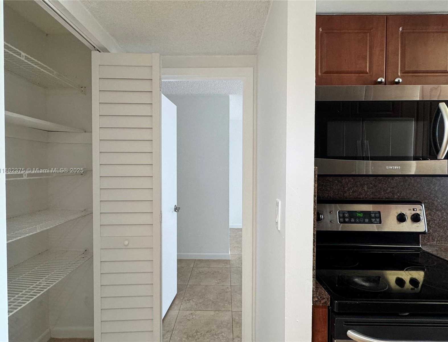 Small Image of 230 174TH ST #M01, Sunny Isles Beach Number 12