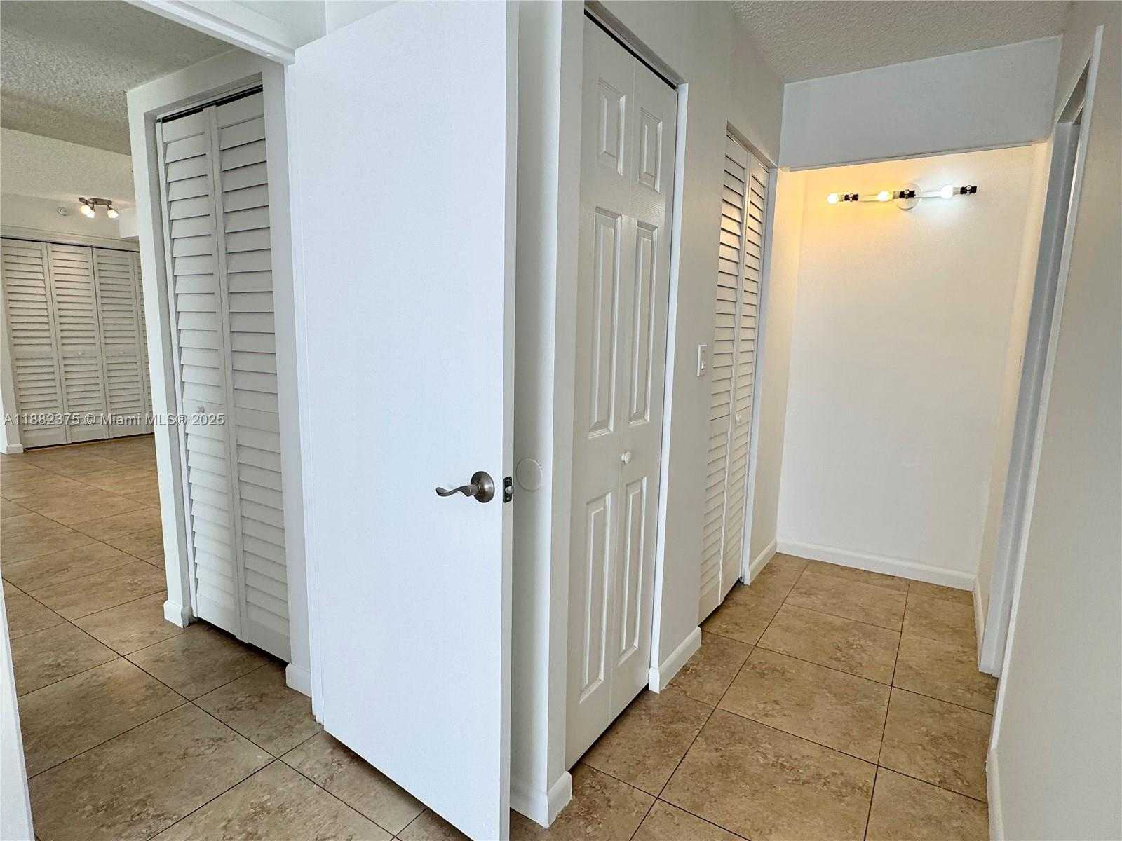 Small Image of 230 174TH ST #M01, Sunny Isles Beach Number 13