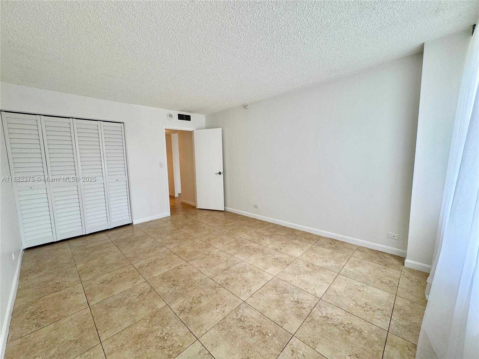 Small Image of 230 174TH ST #M01, Sunny Isles Beach Number 26