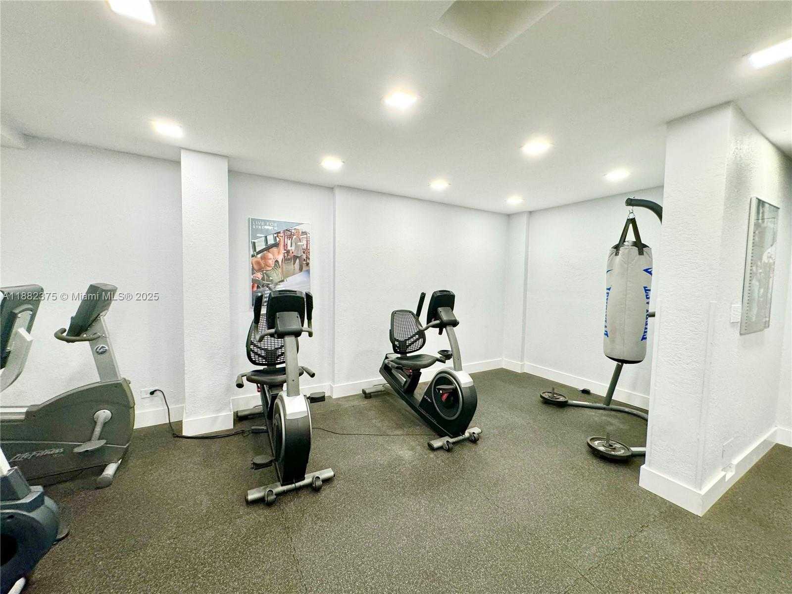 Small Image of 230 174TH ST #M01, Sunny Isles Beach Number 40