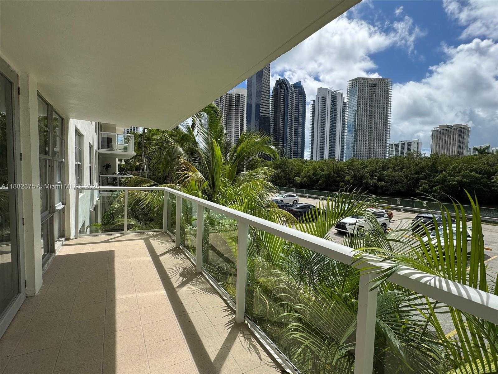 Small Image of 230 174TH ST #M01, Sunny Isles Beach Number 5