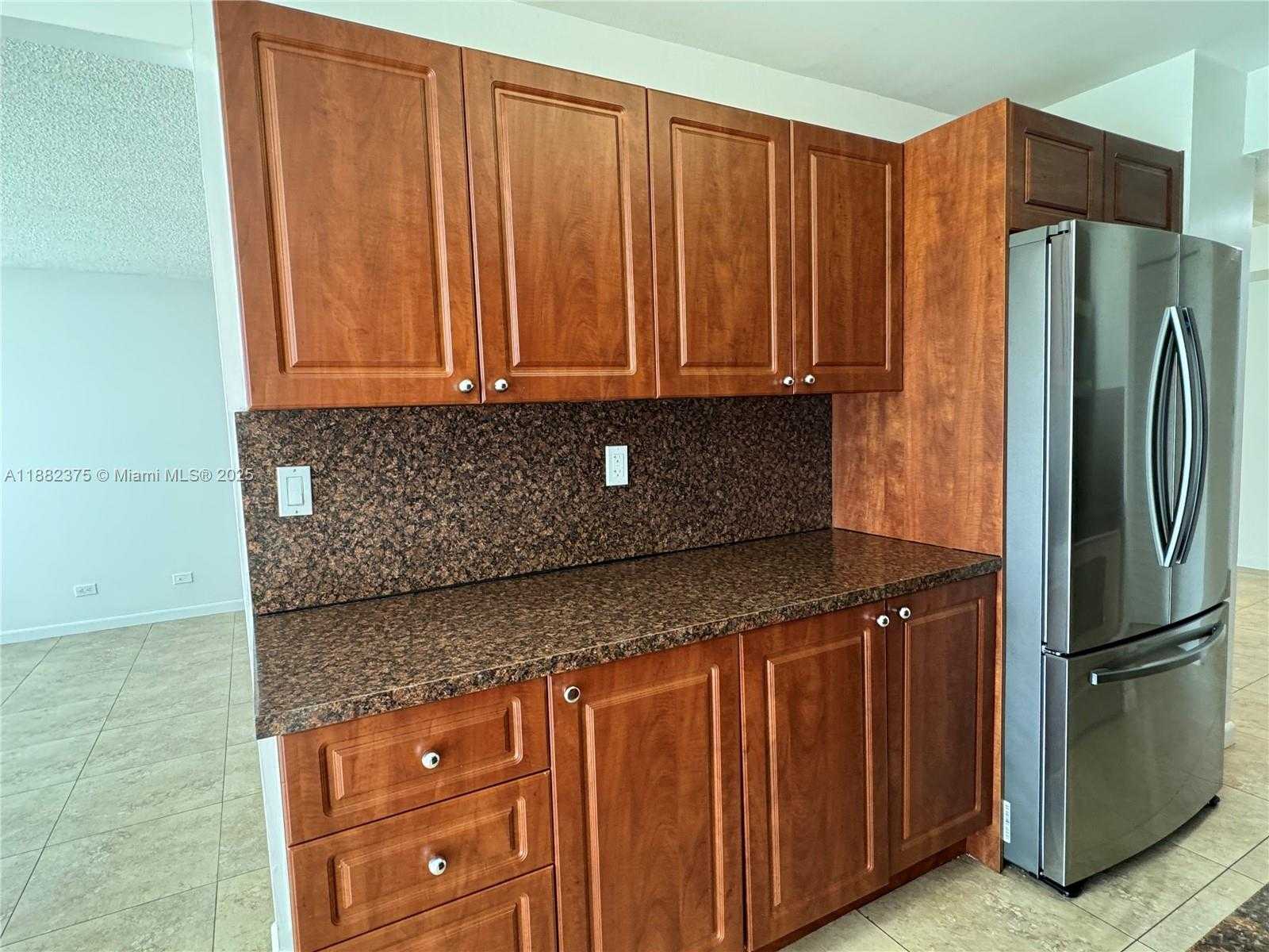 Small Image of 230 174TH ST #M01, Sunny Isles Beach Number 9