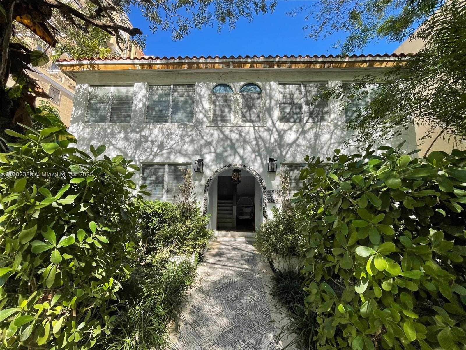 Small Image of 131 ZAMORA AVE #6, Coral Gables Number 1