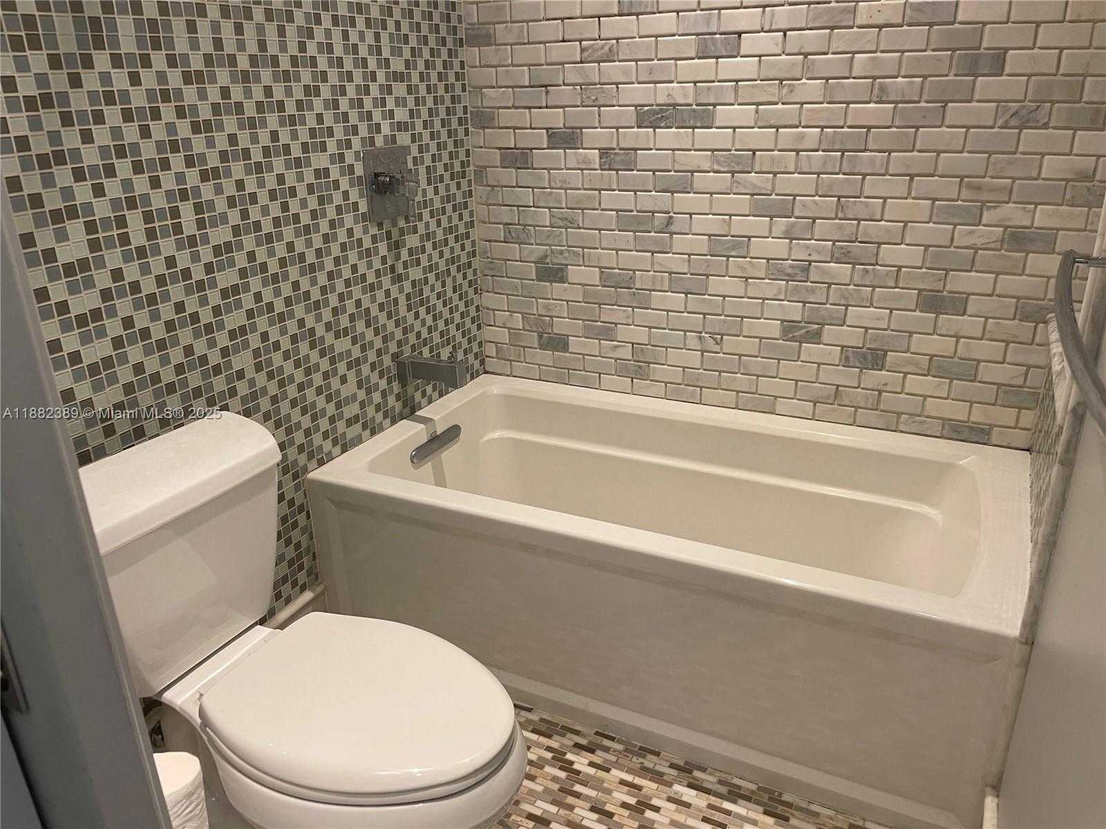 Small Image of 131 ZAMORA AVE #6, Coral Gables Number 5