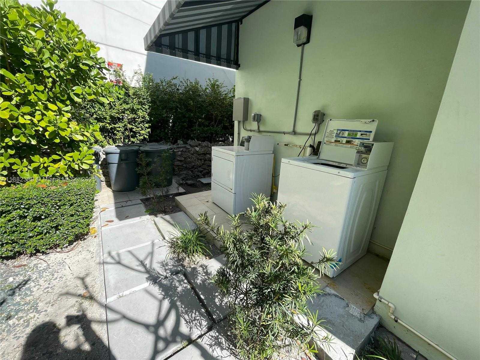 Small Image of 131 ZAMORA AVE #6, Coral Gables Number 7