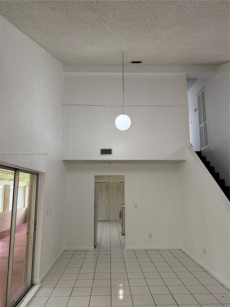 Small Image of 11318 SOUTH WEST 167TH ST, Miami Number 12