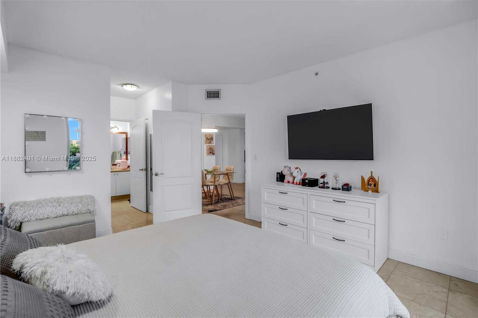Small Image of 5077 NORTH WEST 7TH ST #415, Miami Number 8