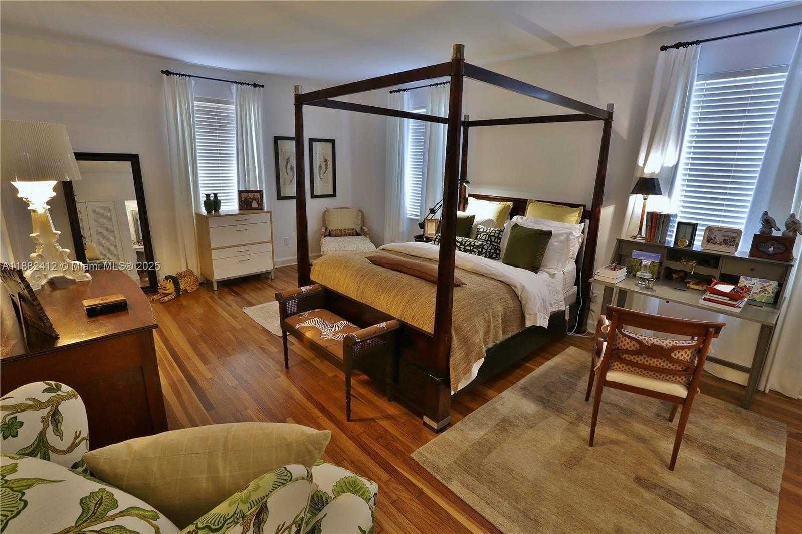 Small Image of 2828 SEGOVIA ST #Suite 1, Coral Gables Number 13