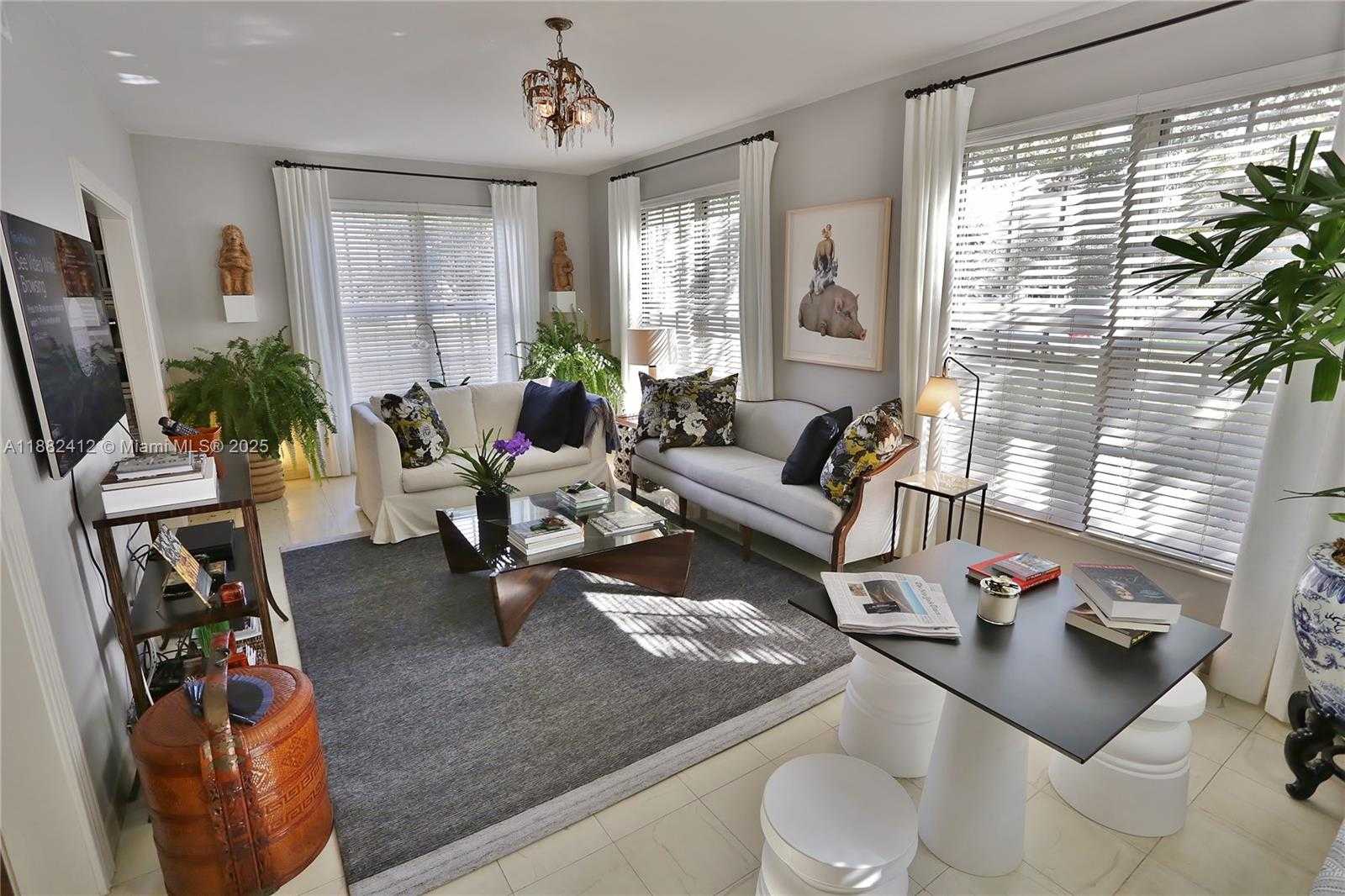 Small Image of 2828 SEGOVIA ST #Suite 1, Coral Gables Number 6