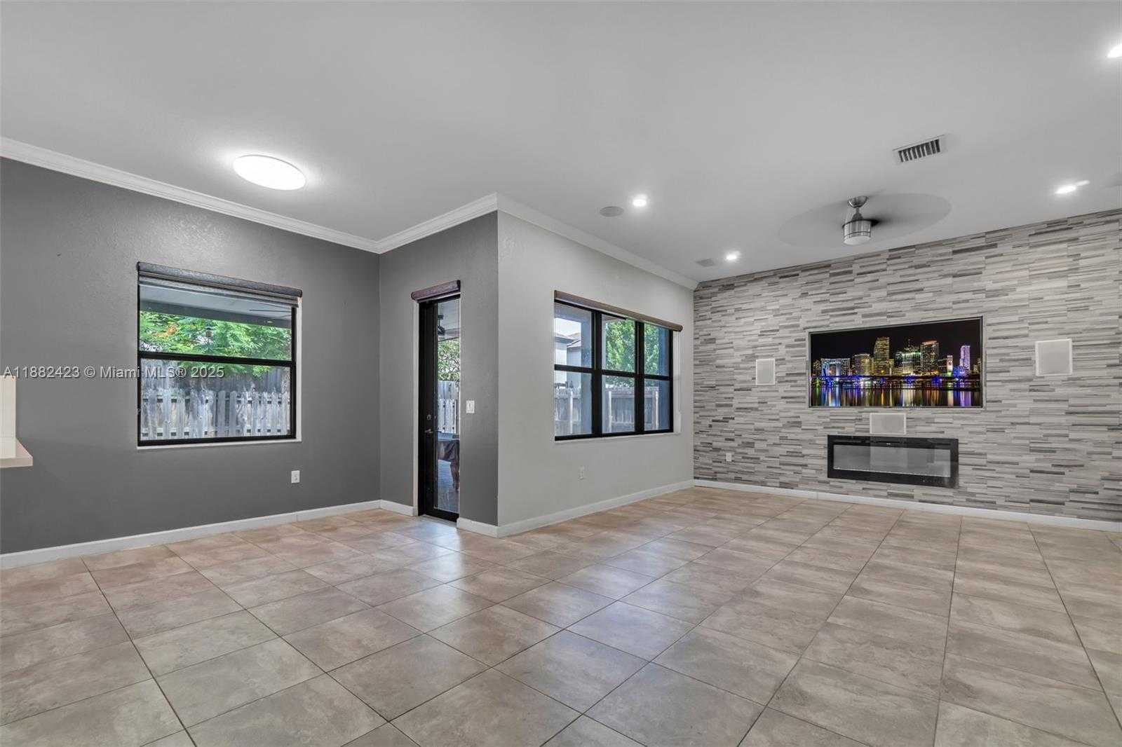 Small Image of 25224 SOUTH WEST 118TH AVE, Homestead Number 13
