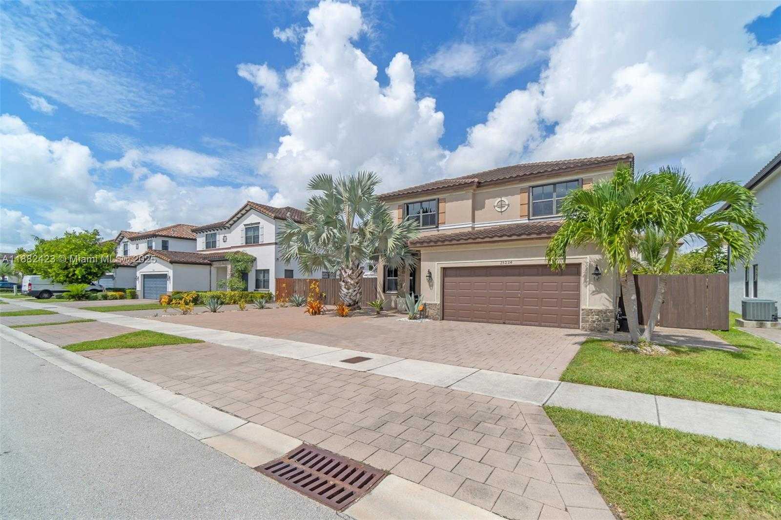 Small Image of 25224 SOUTH WEST 118TH AVE, Homestead Number 3