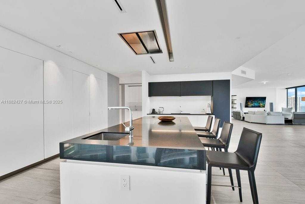 Small Image of 1000 BISCAYNE BLVD #1901, Miami Number 24