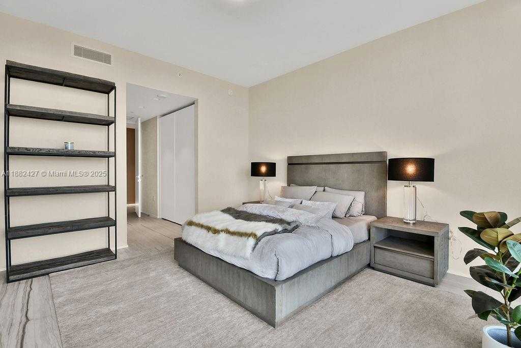 Small Image of 1000 BISCAYNE BLVD #1901, Miami Number 40