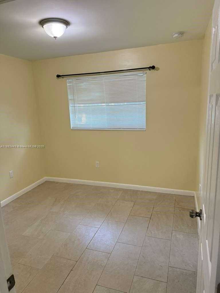 Small Image of 135 NORTH WEST 198TH ST #1, Miami Gardens Number 10