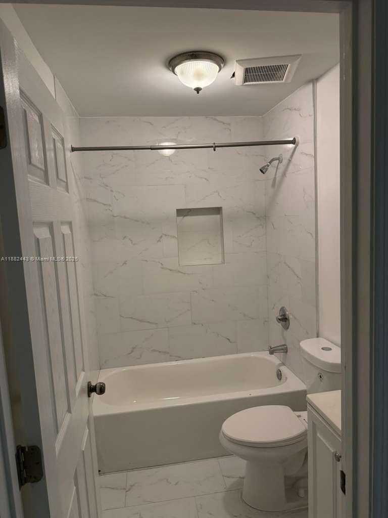 Small Image of 135 NORTH WEST 198TH ST #1, Miami Gardens Number 9