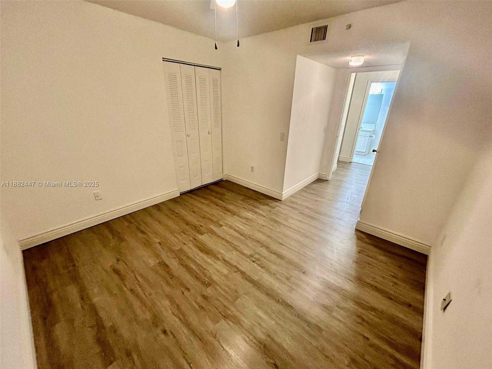 Small Image of 410 SOUTH PARK RD #1-102, Hollywood Number 11