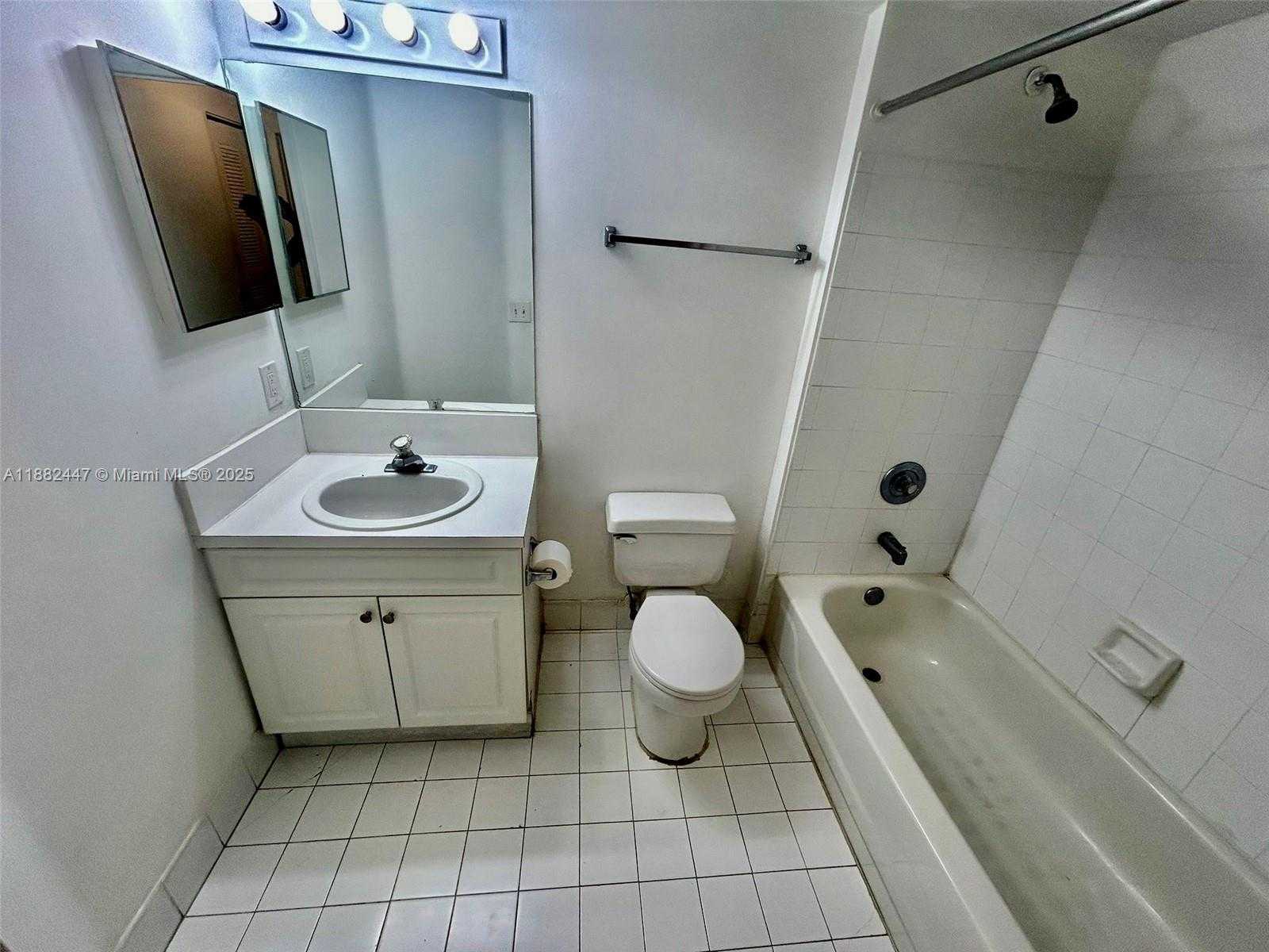 Small Image of 410 SOUTH PARK RD #1-102, Hollywood Number 18