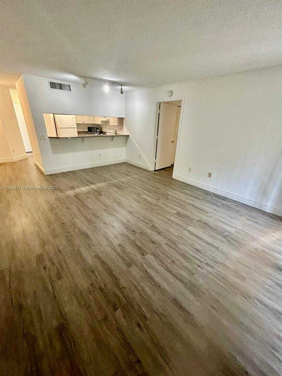 Small Image of 410 SOUTH PARK RD #1-102, Hollywood Number 7