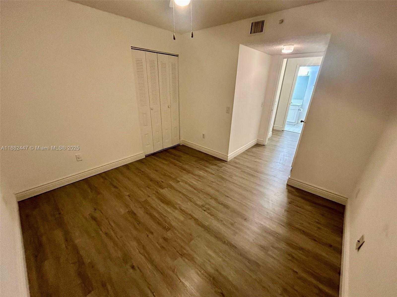 Small Image of 410 SOUTH PARK RD #1-102, Hollywood Number 8