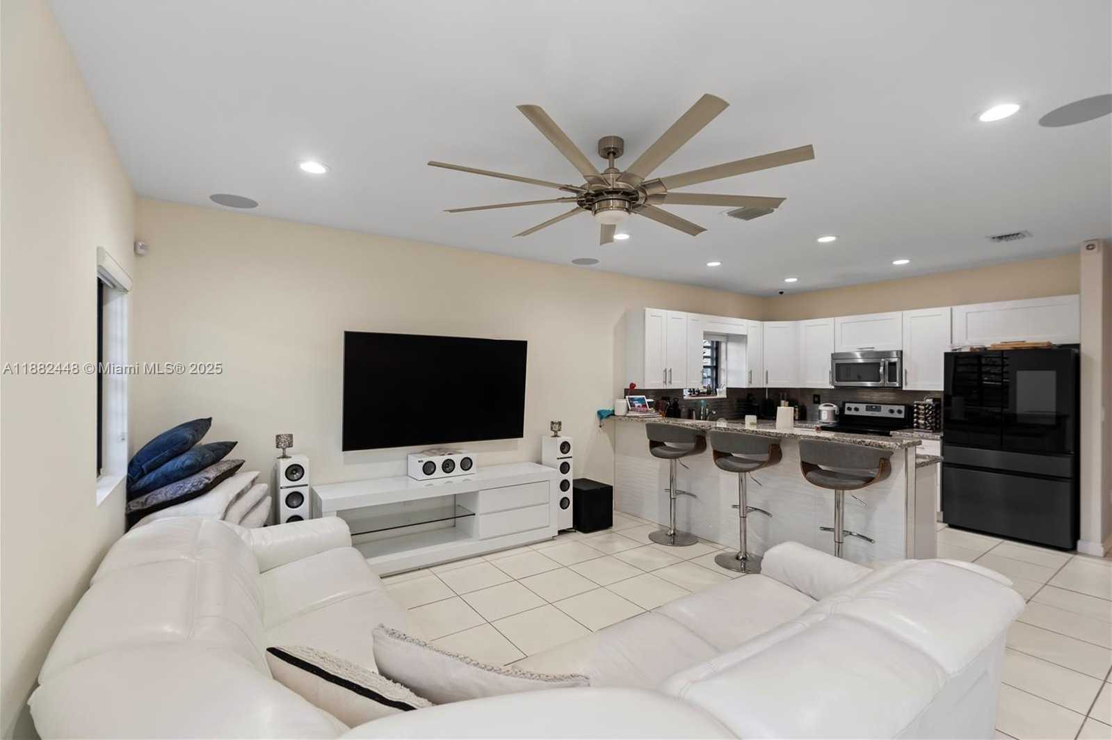 Small Image of 11730 SOUTH WEST 229TH LN, Miami Number 13