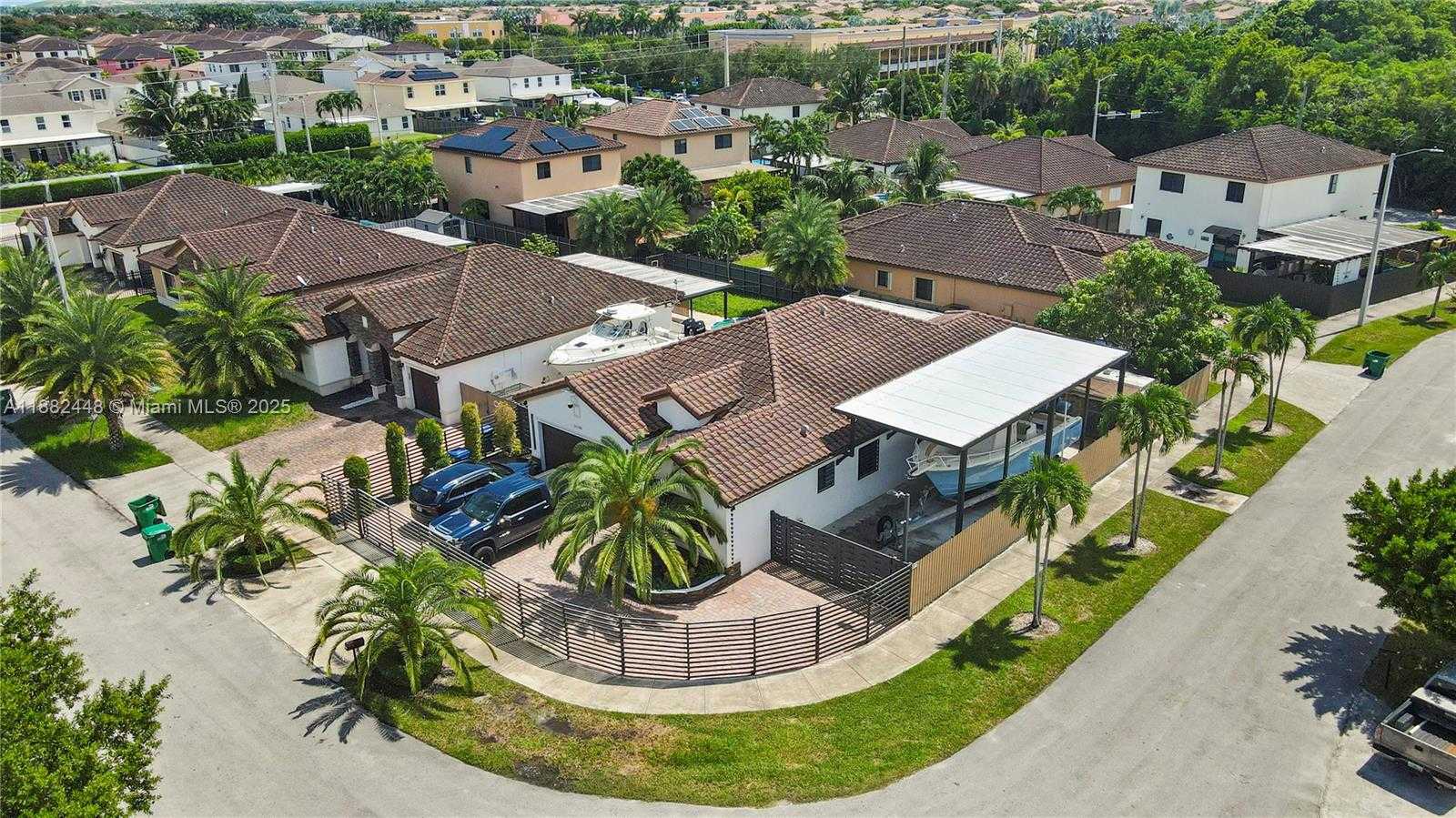 Small Image of 11730 SOUTH WEST 229TH LN, Miami Number 2