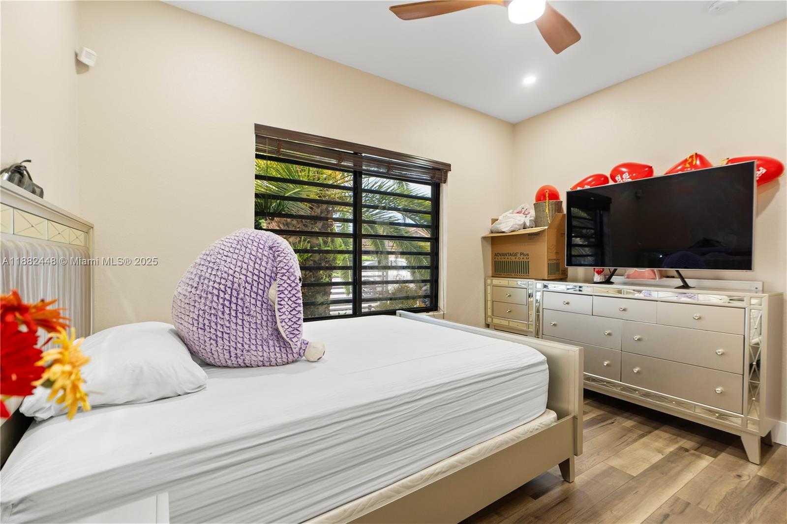 Small Image of 11730 SOUTH WEST 229TH LN, Miami Number 23