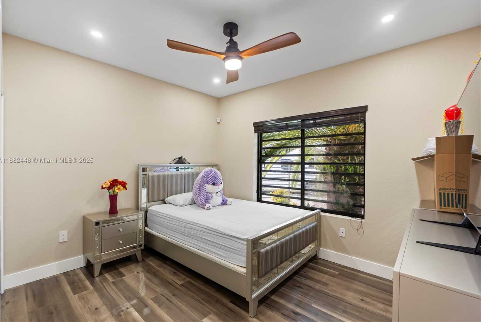 Small Image of 11730 SOUTH WEST 229TH LN, Miami Number 25