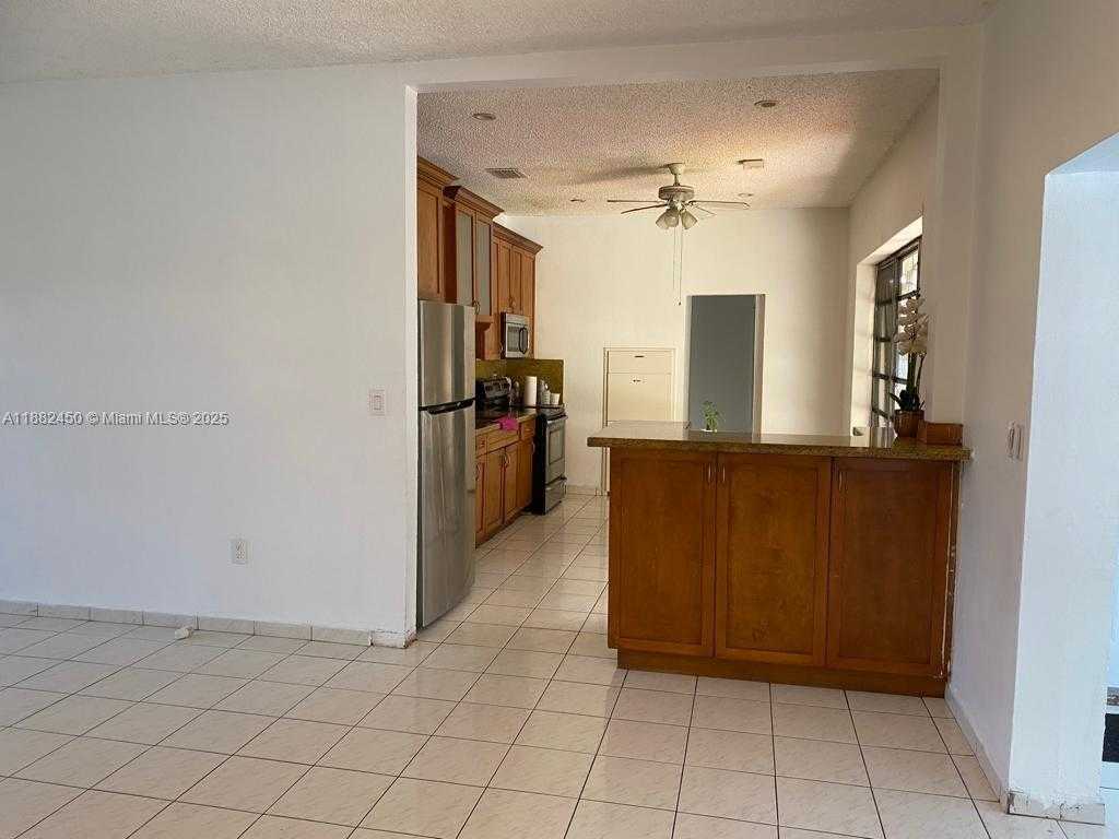Small Image of Miami Number 2