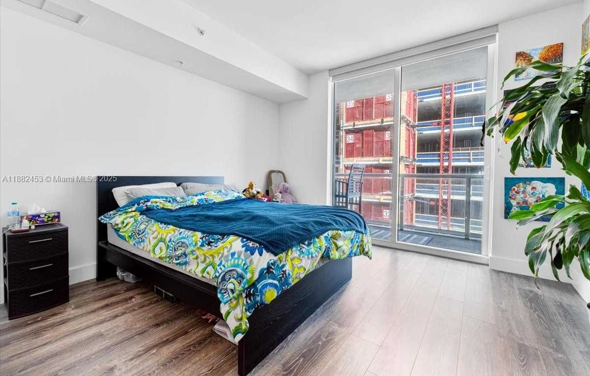 Small Image of 244 BISCAYNE BLVD #3506, Miami Number 13