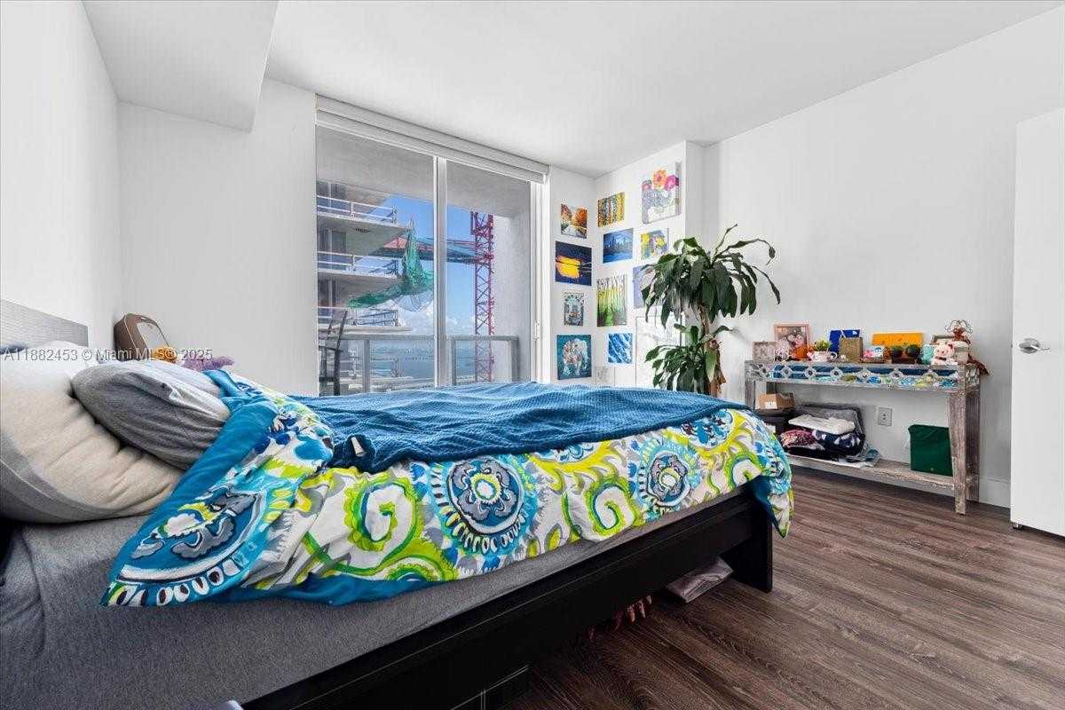Small Image of 244 BISCAYNE BLVD #3506, Miami Number 14