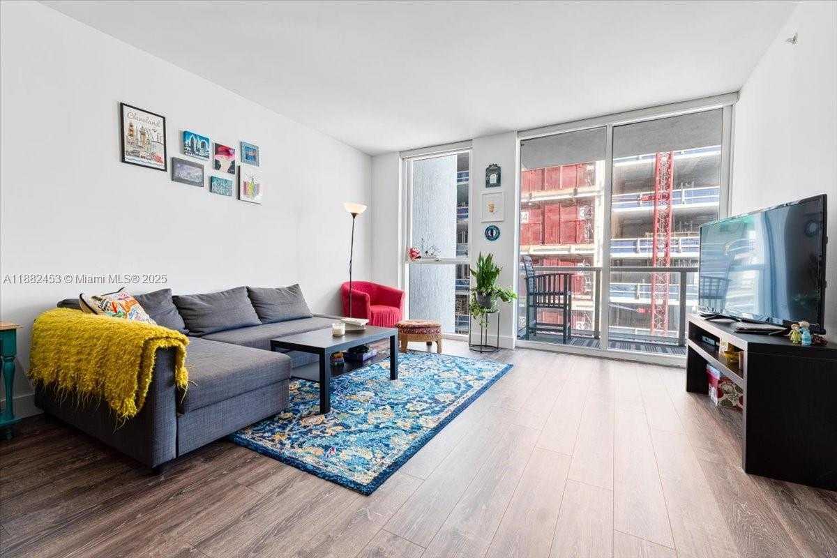 Small Image of 244 BISCAYNE BLVD #3506, Miami Number 8