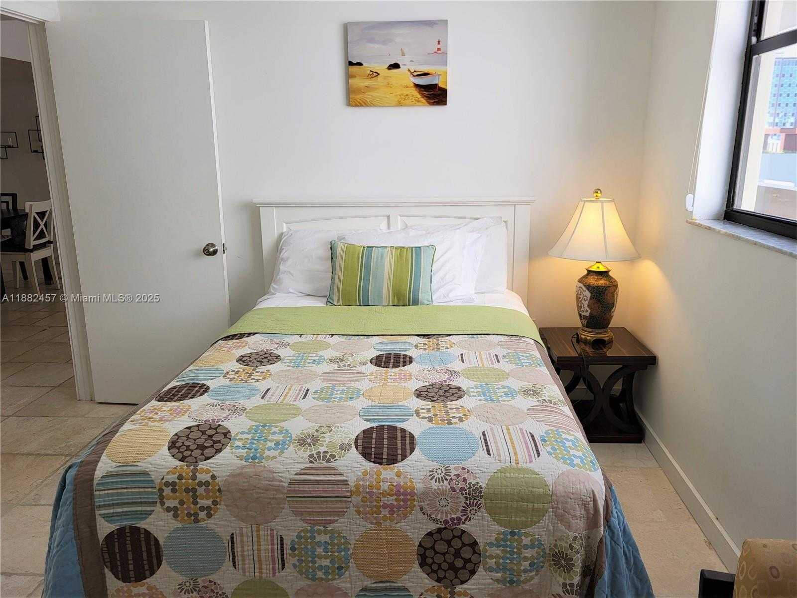 Small Image of 1621 COLLINS AVE #703, Miami Beach Number 10