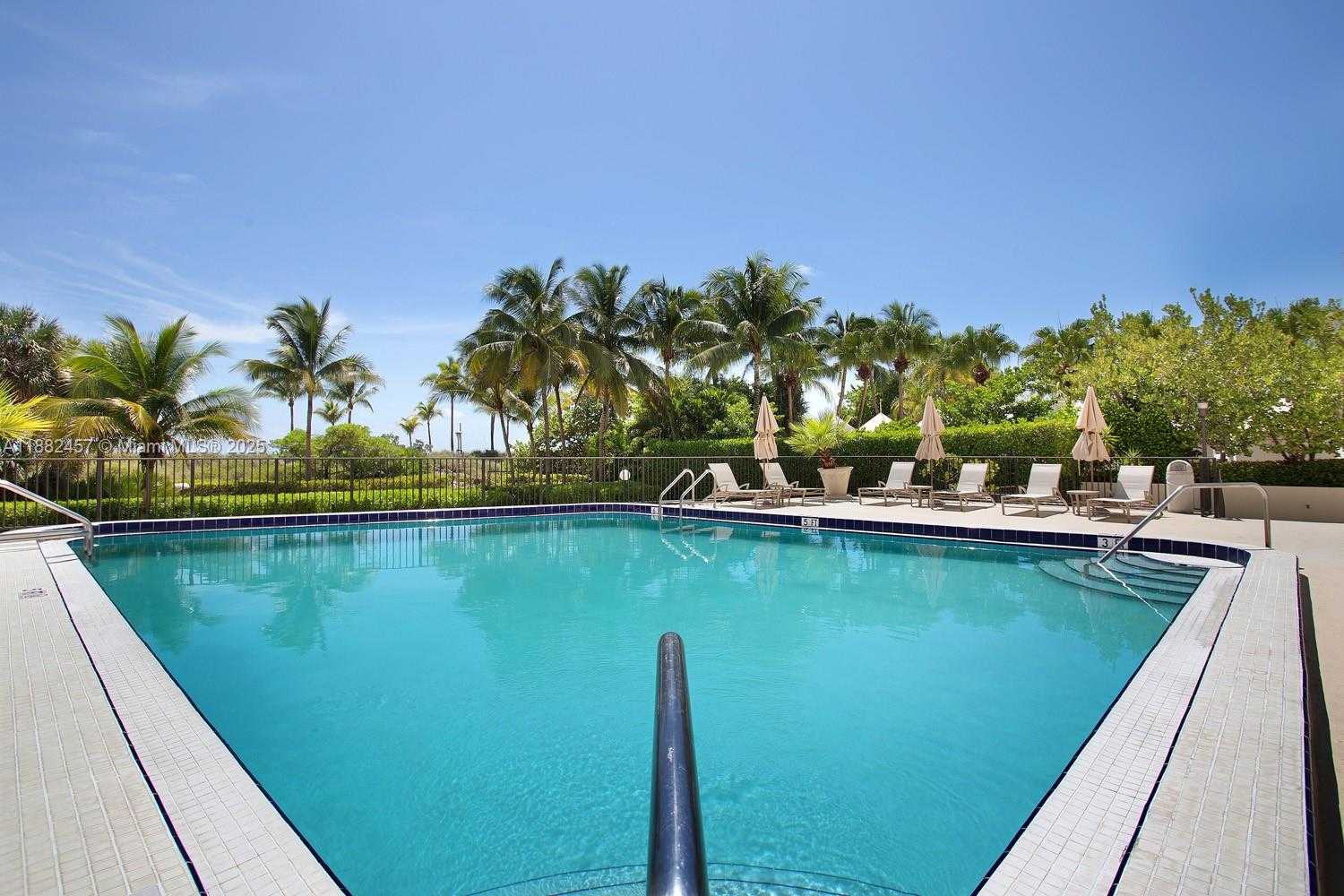Small Image of 1621 COLLINS AVE #703, Miami Beach Number 17