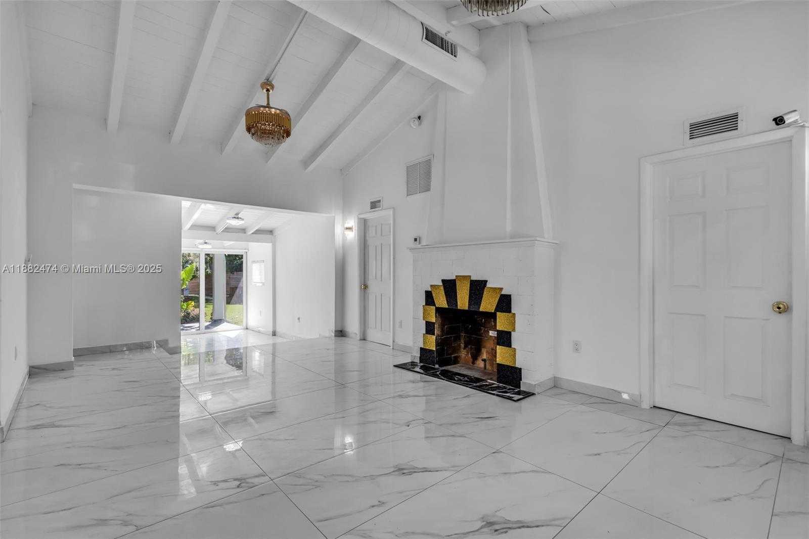 Small Image of 719 LENOX AVE #1, Miami Beach Number 13