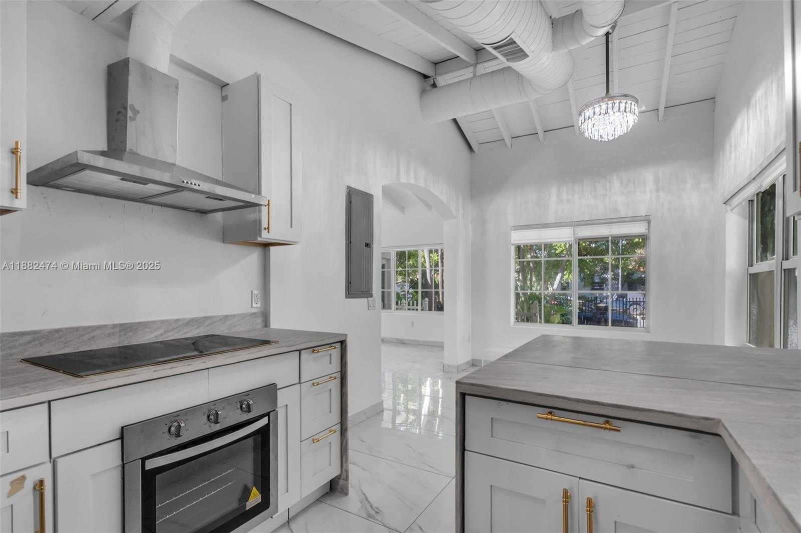 Small Image of 719 LENOX AVE #1, Miami Beach Number 16