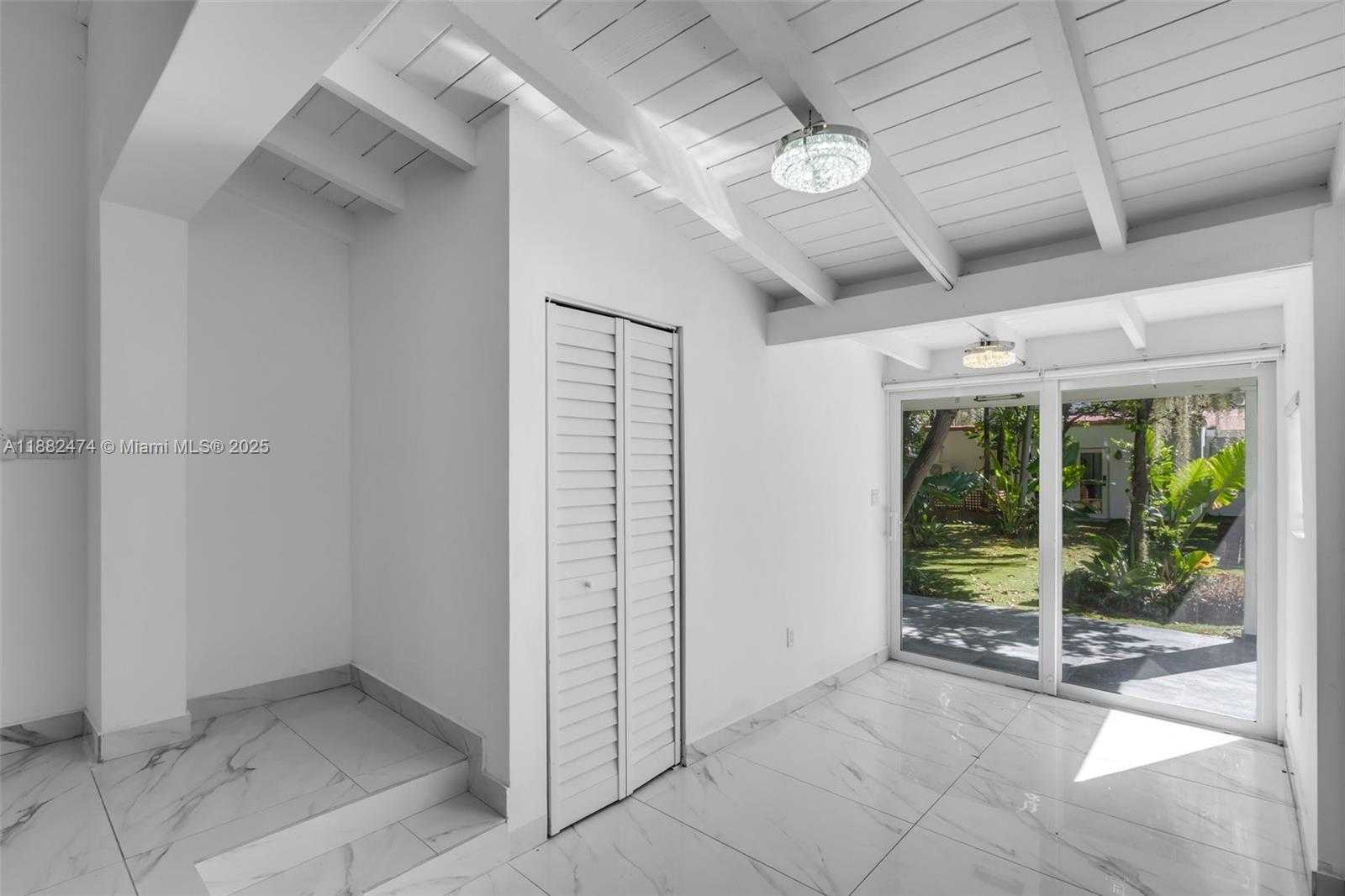 Small Image of 719 LENOX AVE #1, Miami Beach Number 20