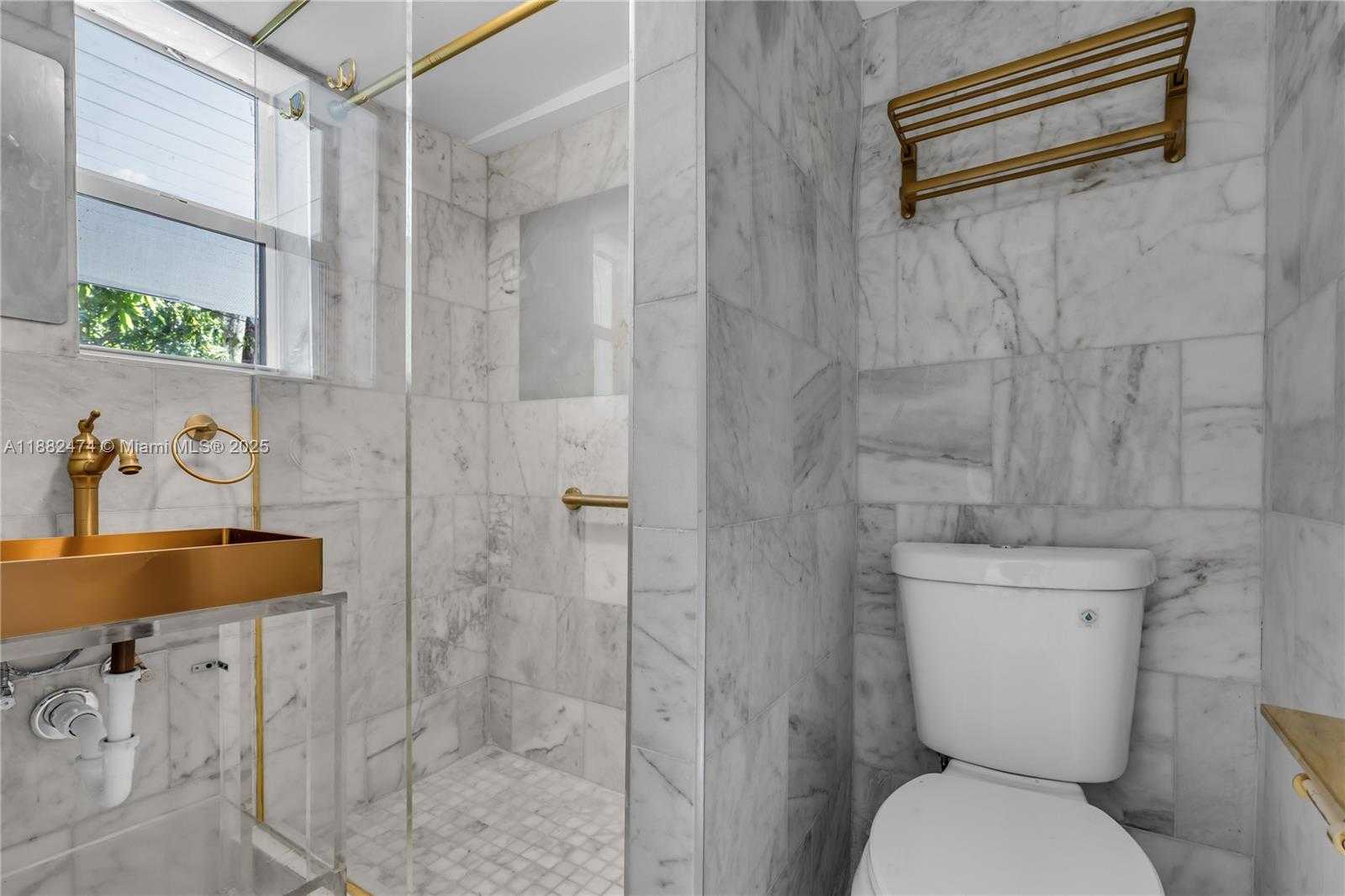 Small Image of 719 LENOX AVE #1, Miami Beach Number 25