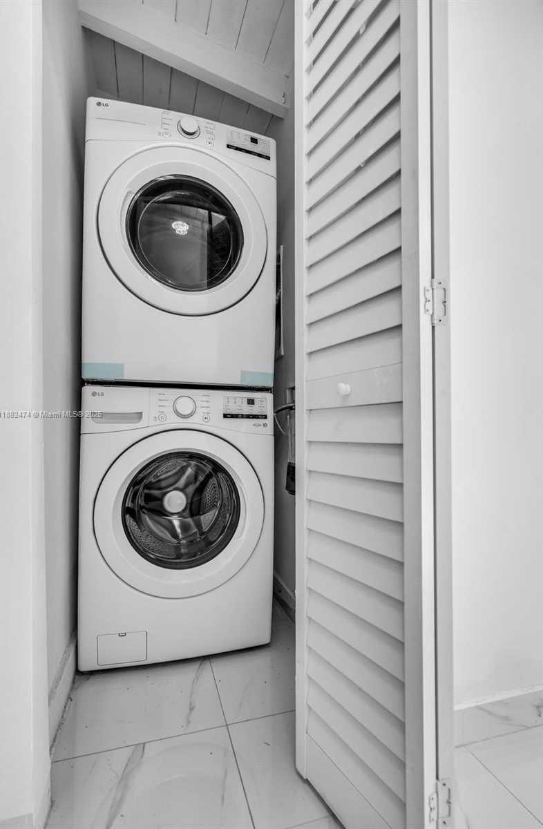 Small Image of 719 LENOX AVE #1, Miami Beach Number 40