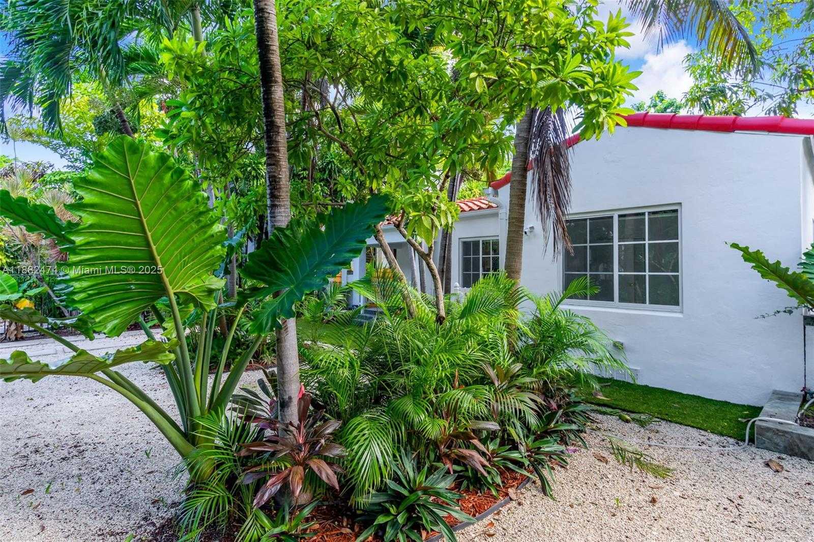 Small Image of 719 LENOX AVE #1, Miami Beach Number 5