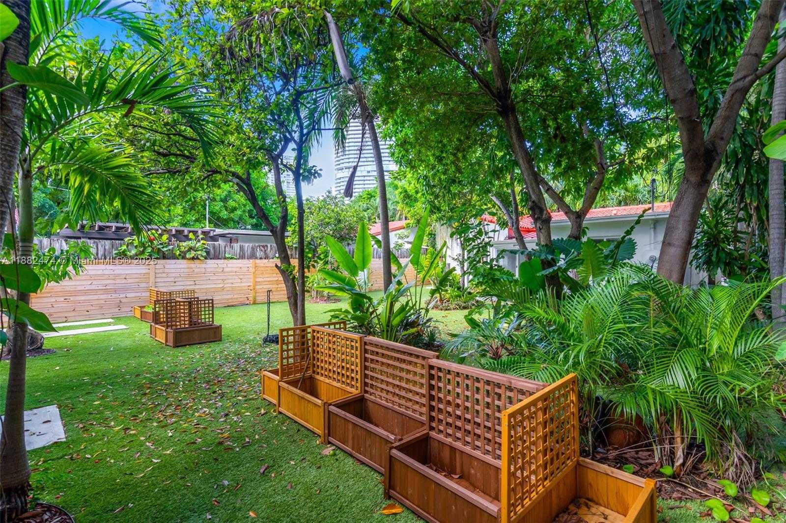 Small Image of 719 LENOX AVE #1, Miami Beach Number 7