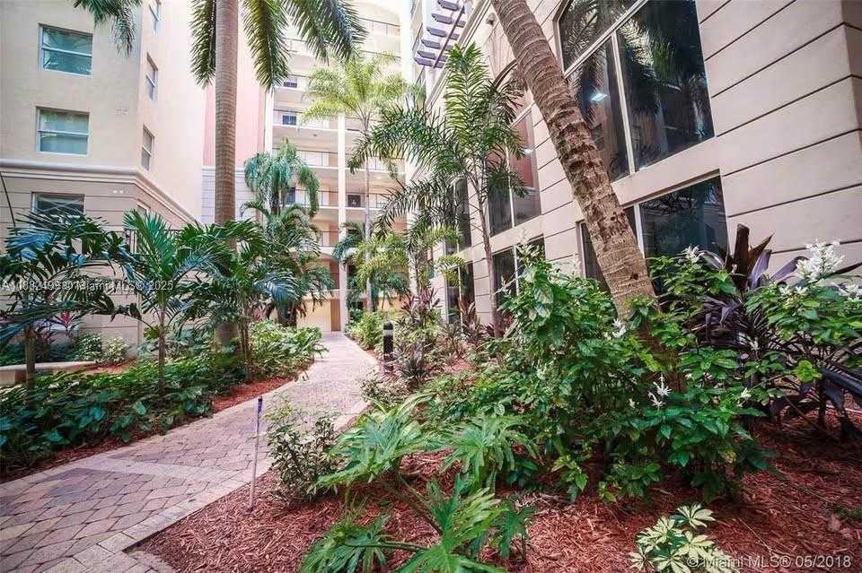 Small Image of 17100 NORTH BAY RD #1110, Sunny Isles Beach Number 14