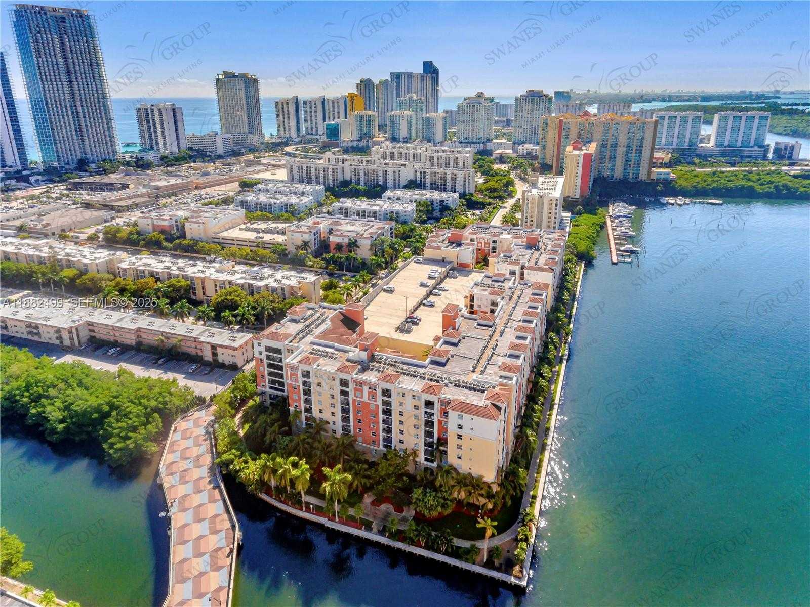 Imagen de Pequeño Objeto