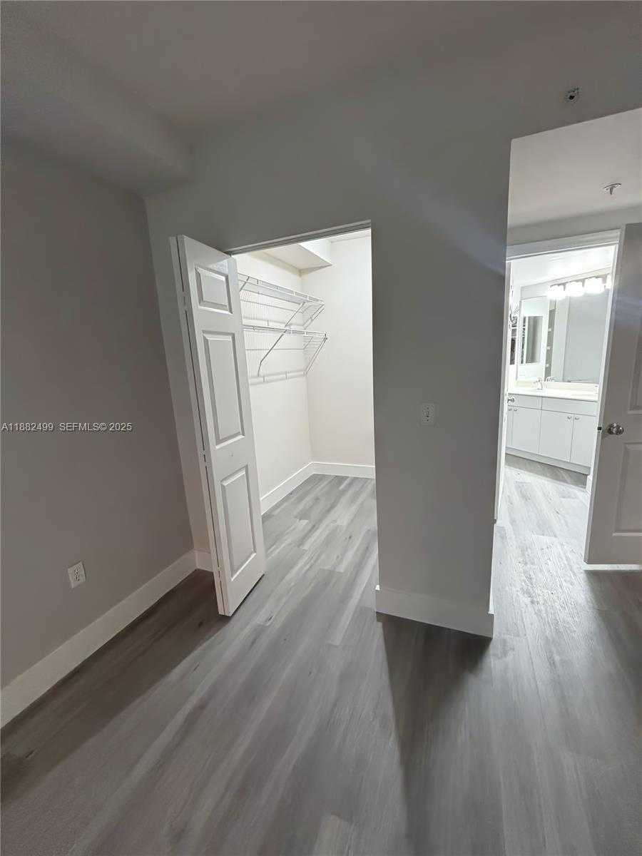 Imagen de Pequeño Objeto